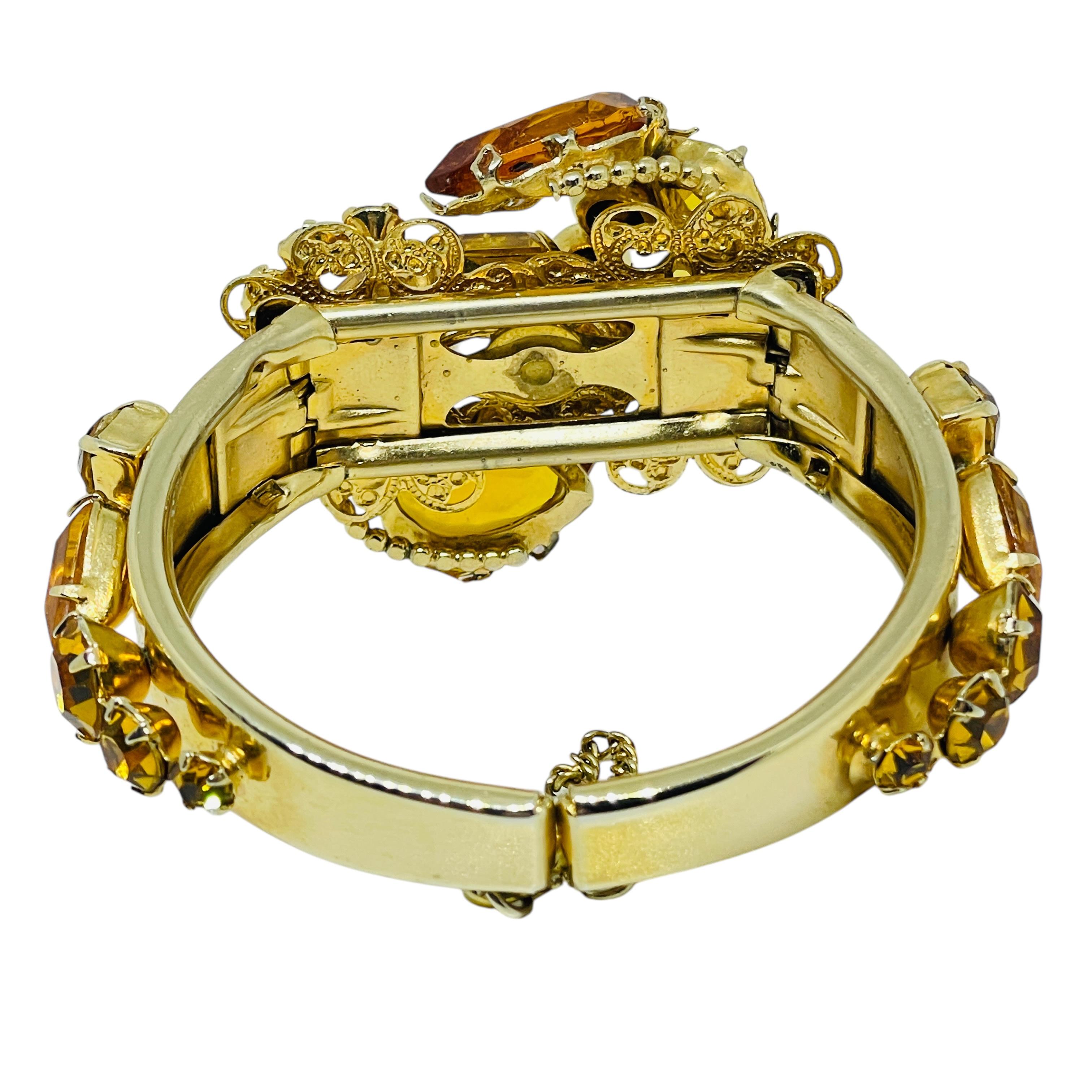 Vintage gold tone massive glass citrine peridot clamper designer bracelet For Sale 2