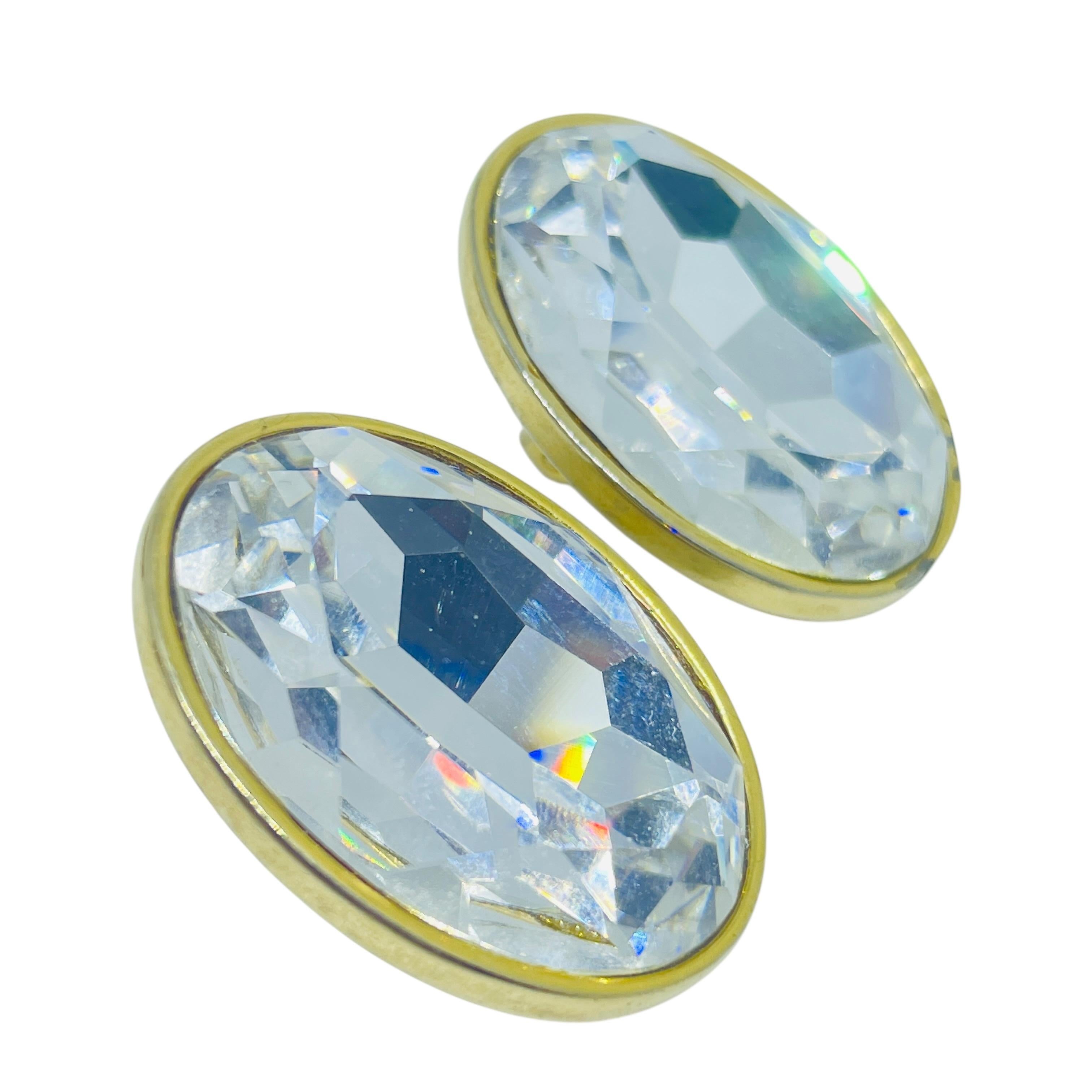 Vintage Gold Ton massiv Glas Designer 80er Jahre Clip auf Ohrringe für Damen oder Herren im Angebot