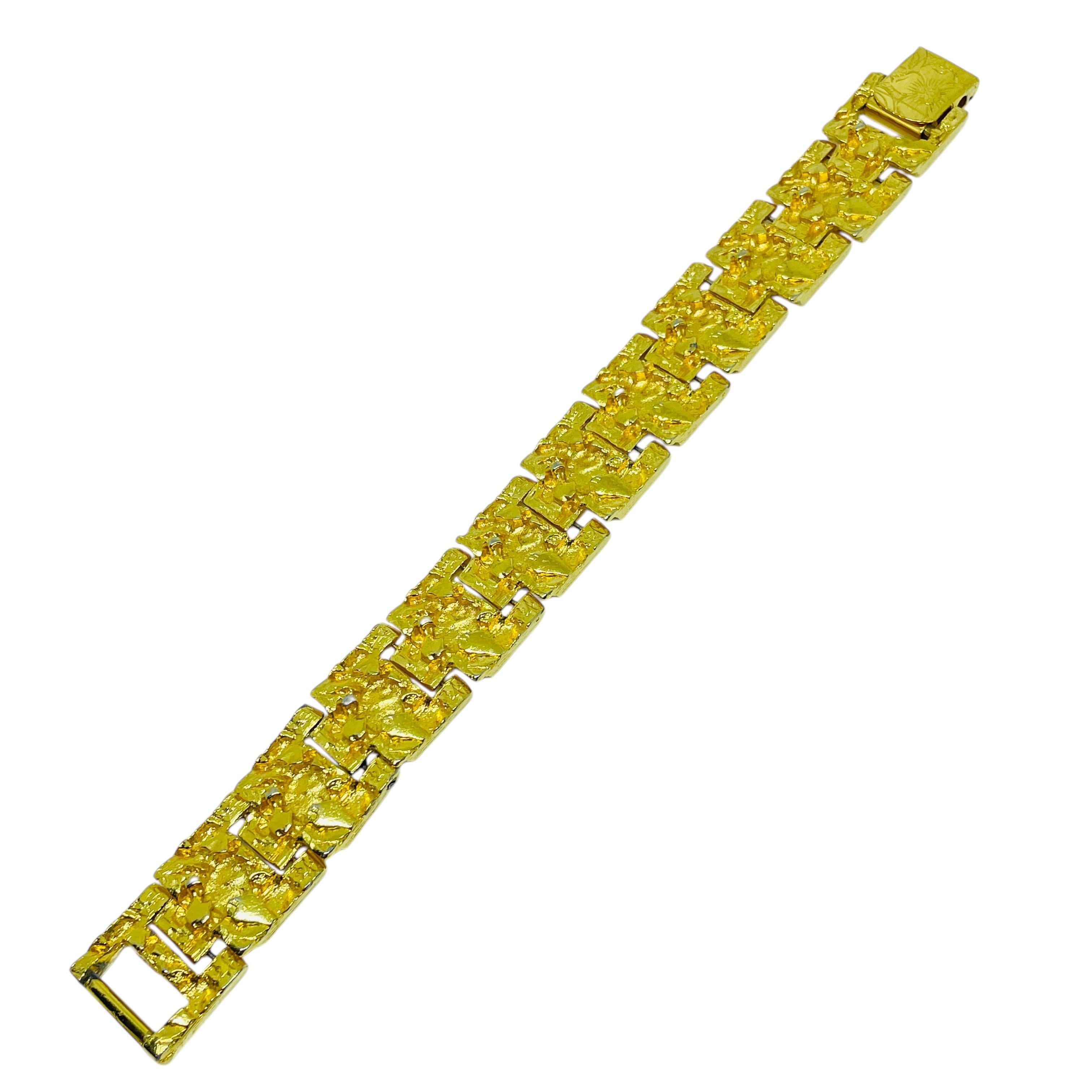 DETTAGLI

- senza segno

- tono oro  

- bracciale vintage di design 

MISURE

-

CONDIZIONE

- ottime condizioni vintage con minimi segni di usura

Sku 50

❤️❤️ GIOIELLI VINTAGE DI DESIGN ❤️❤️

❤️❤️ ALEXANDER'S BOUTIQUE ❤️❤️
