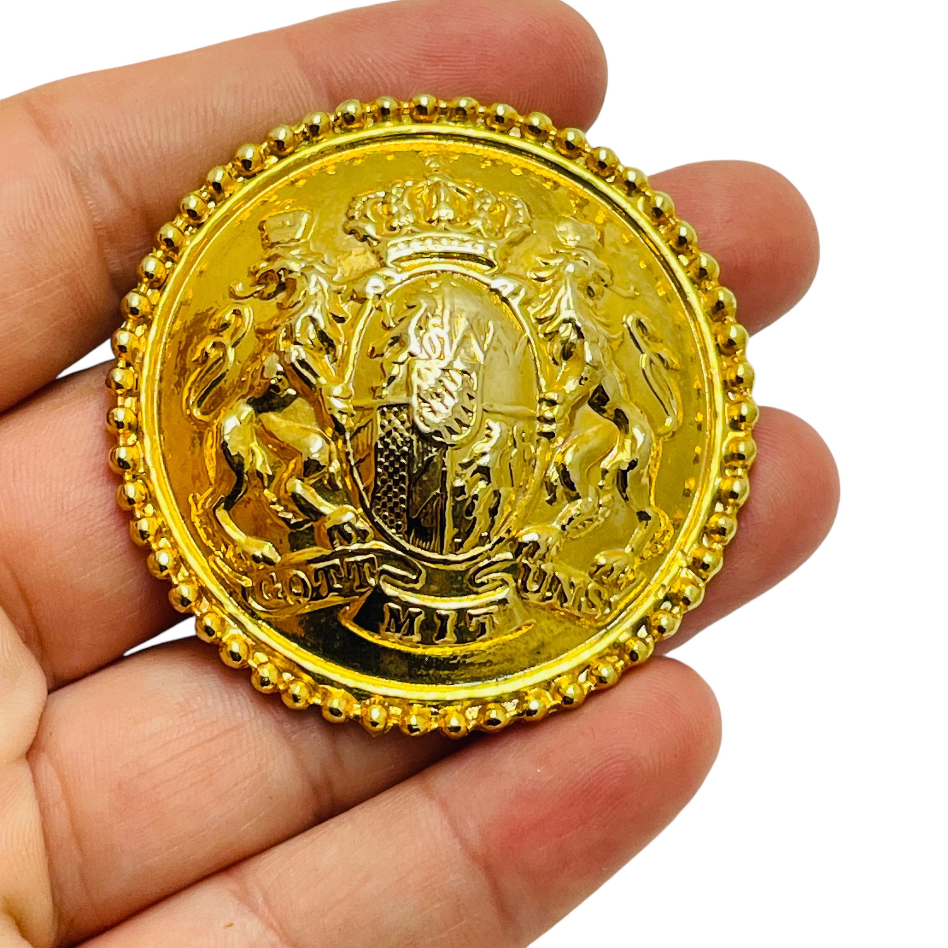 Women's Vintage gold tone massive lions crown shield designer brooch For Sale