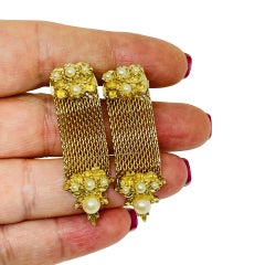 Vintage gold tone mesh faux pearls designer screw back earrings
