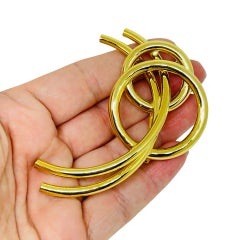 Vintage gold tone modernist designer brooch