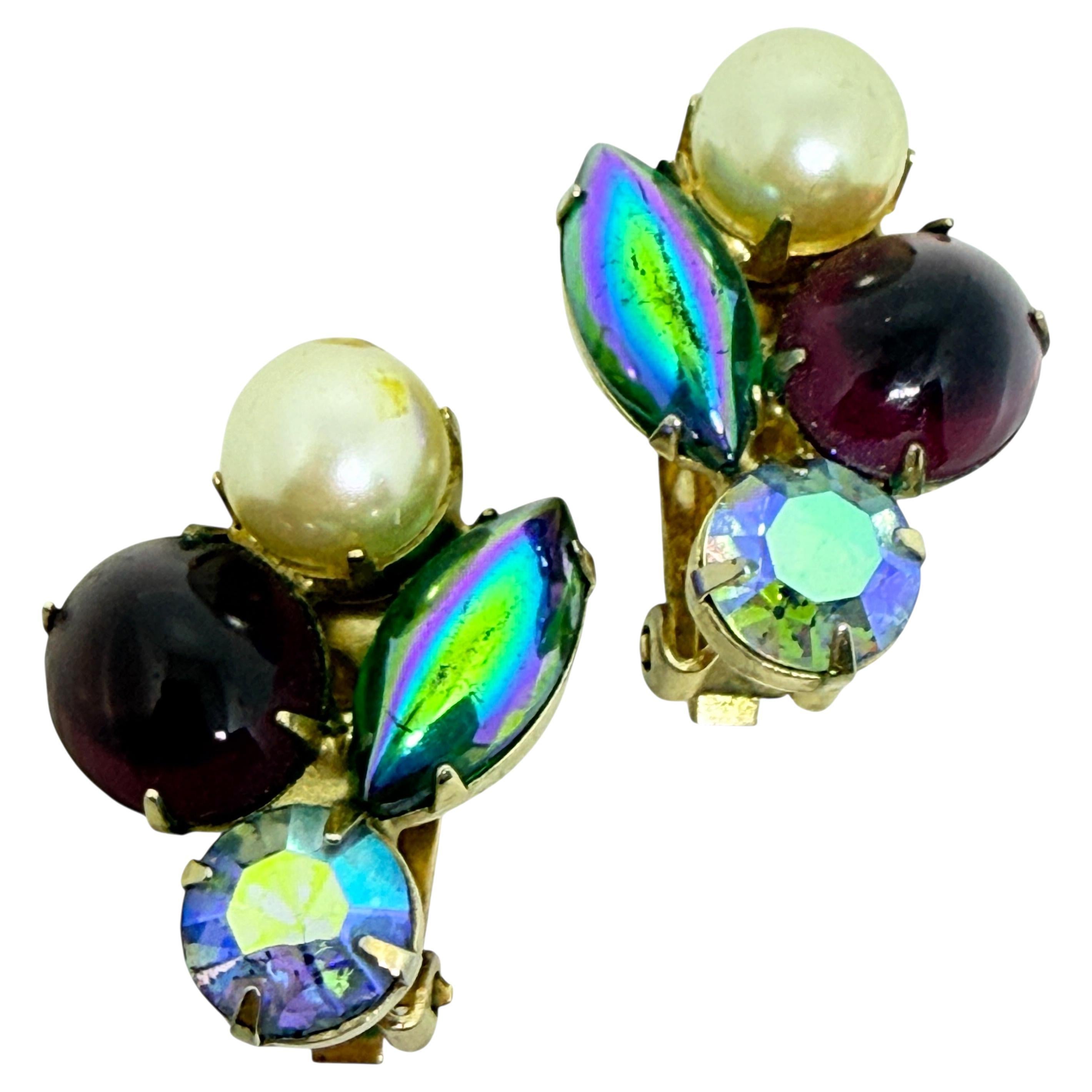 Orecchini a clip d
epoca in vetro navette con pietre di vetro e perle di design