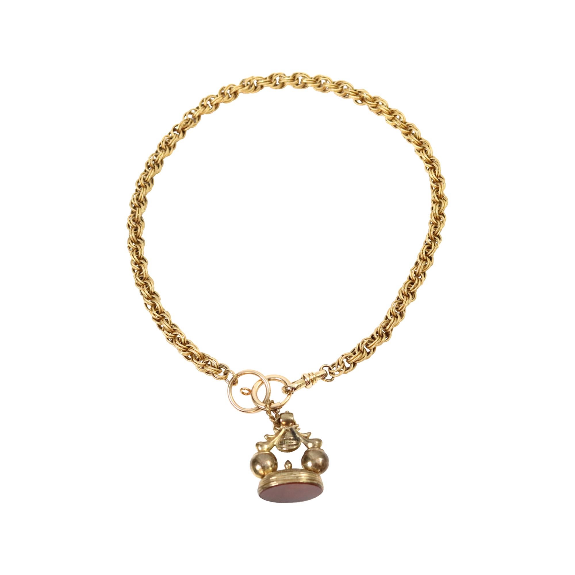 Collar vintage de eslabones dorados con leontina eduardiana Circa 1910s en venta 3