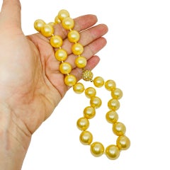 Vintage gold tone pave crystals glass creamy pearls designer necklace bracelet