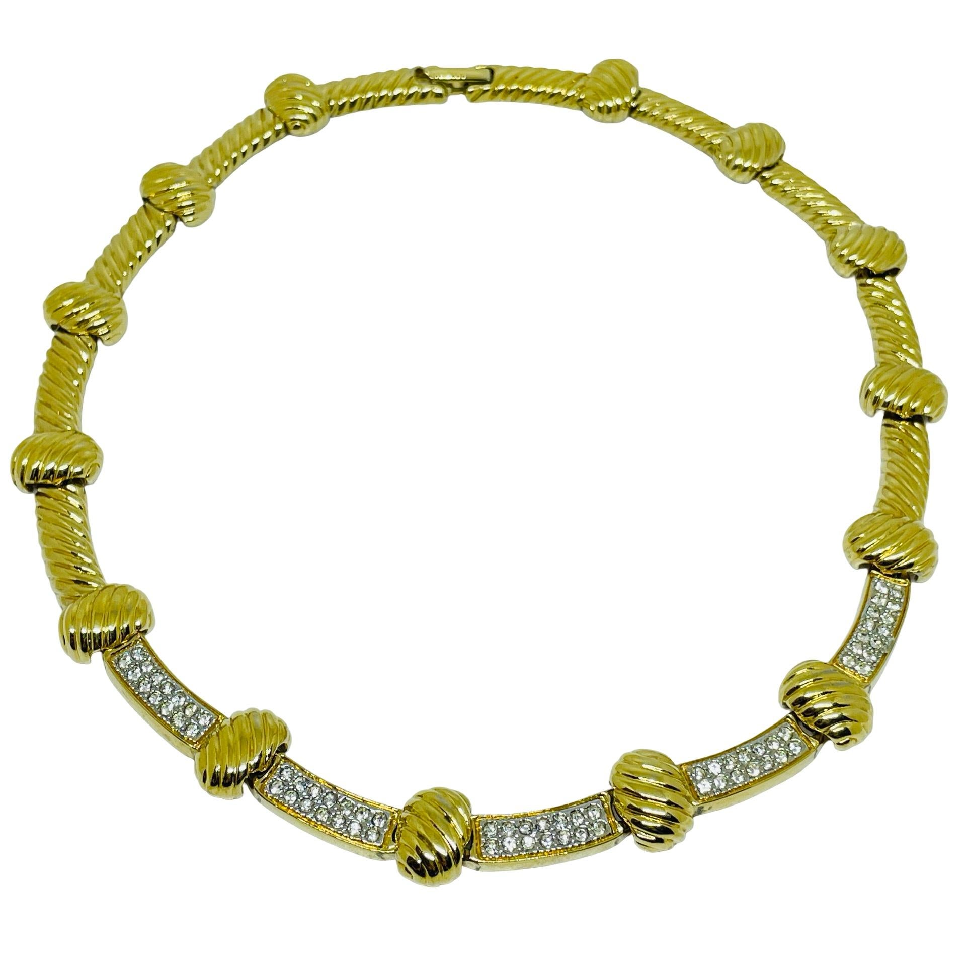 Collar de eslabones vintage de diseño con strass pavé en tono dorado en venta