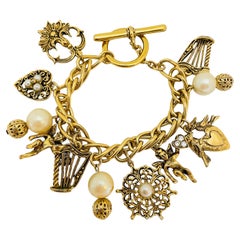 Retro gold tone pearl charm chain link bracelet