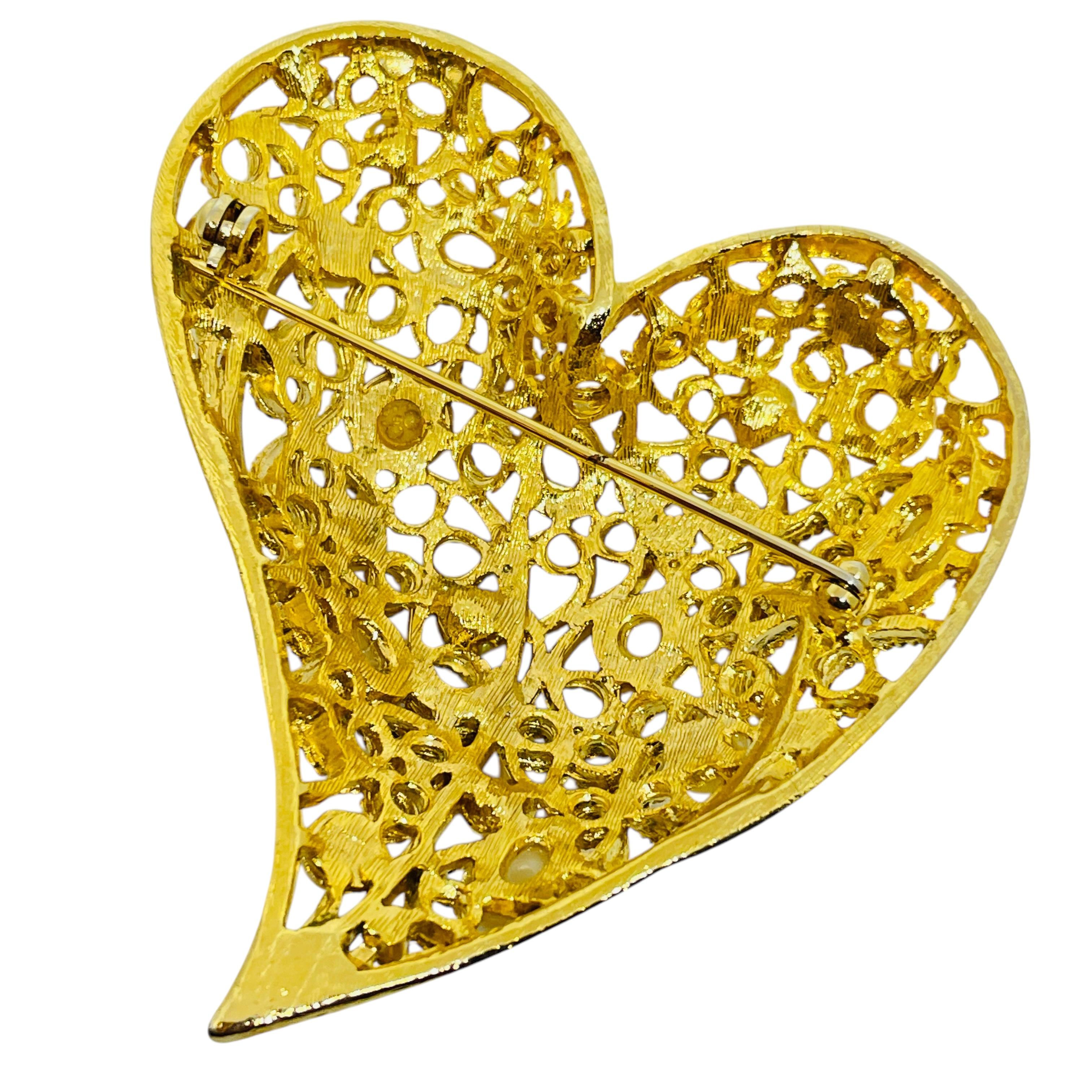 Vintage Gold Ton Perle massiv Herz Designer Brosche Damen im Angebot