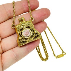 Vintage gold tone pearl porcelain rose purse pendant chain necklace