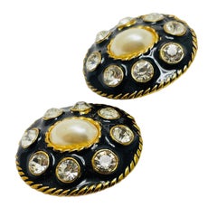 Vintage gold tone pearl rhinestone enamel designer clip on earrings