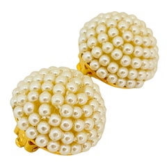 Vintage gold tone pearl round clip on earrings