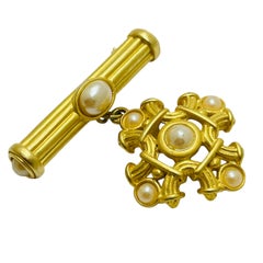 Vintage gold tone pearls maltese cross dangle designer brooch