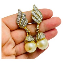 Vintage gold tone pearls rhinestones dangle designer clip on earrings
