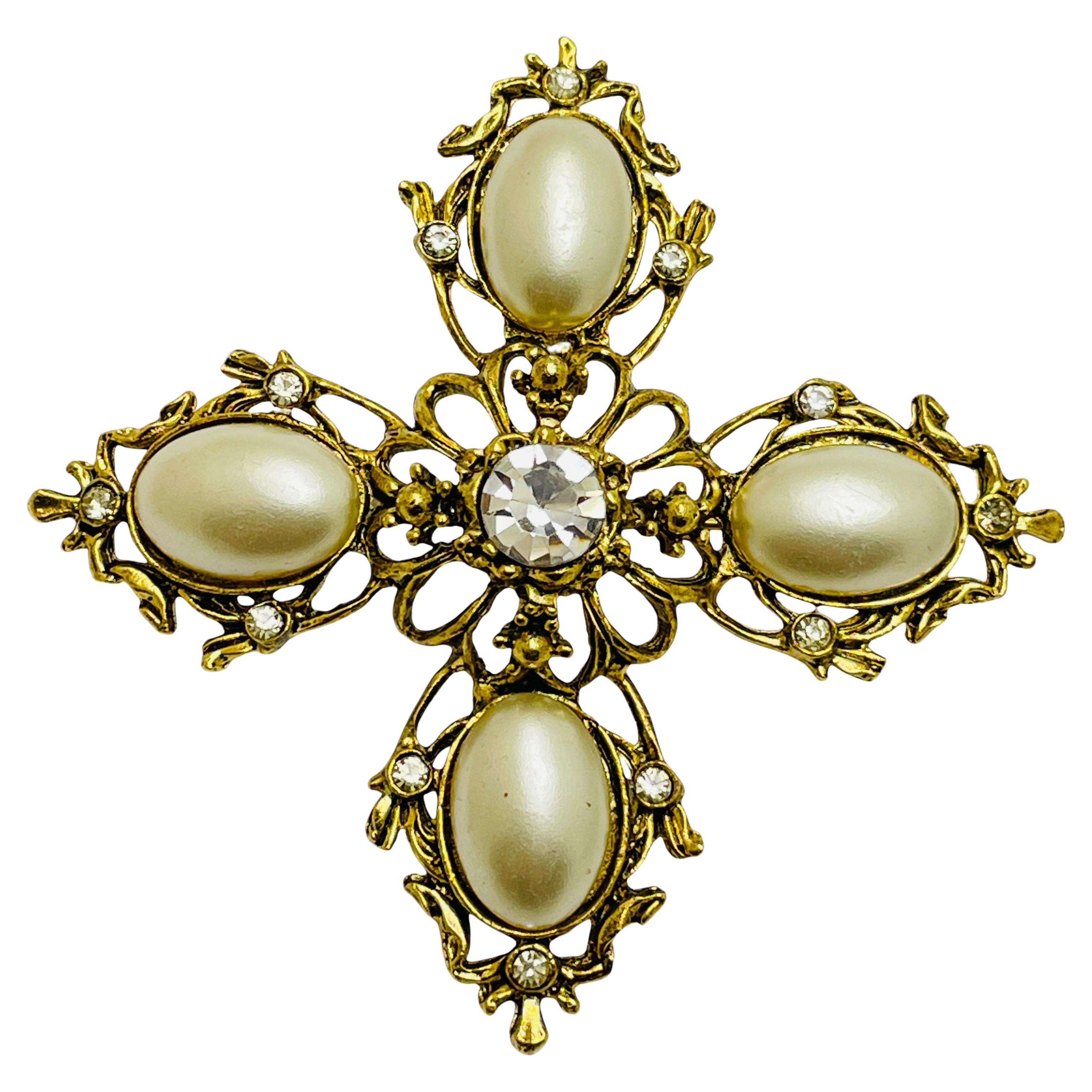 Vintage gold tone pearls rhinestones maltese cross designer brooch