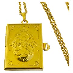 Vintage gold tone picture frame locket designer chain necklace