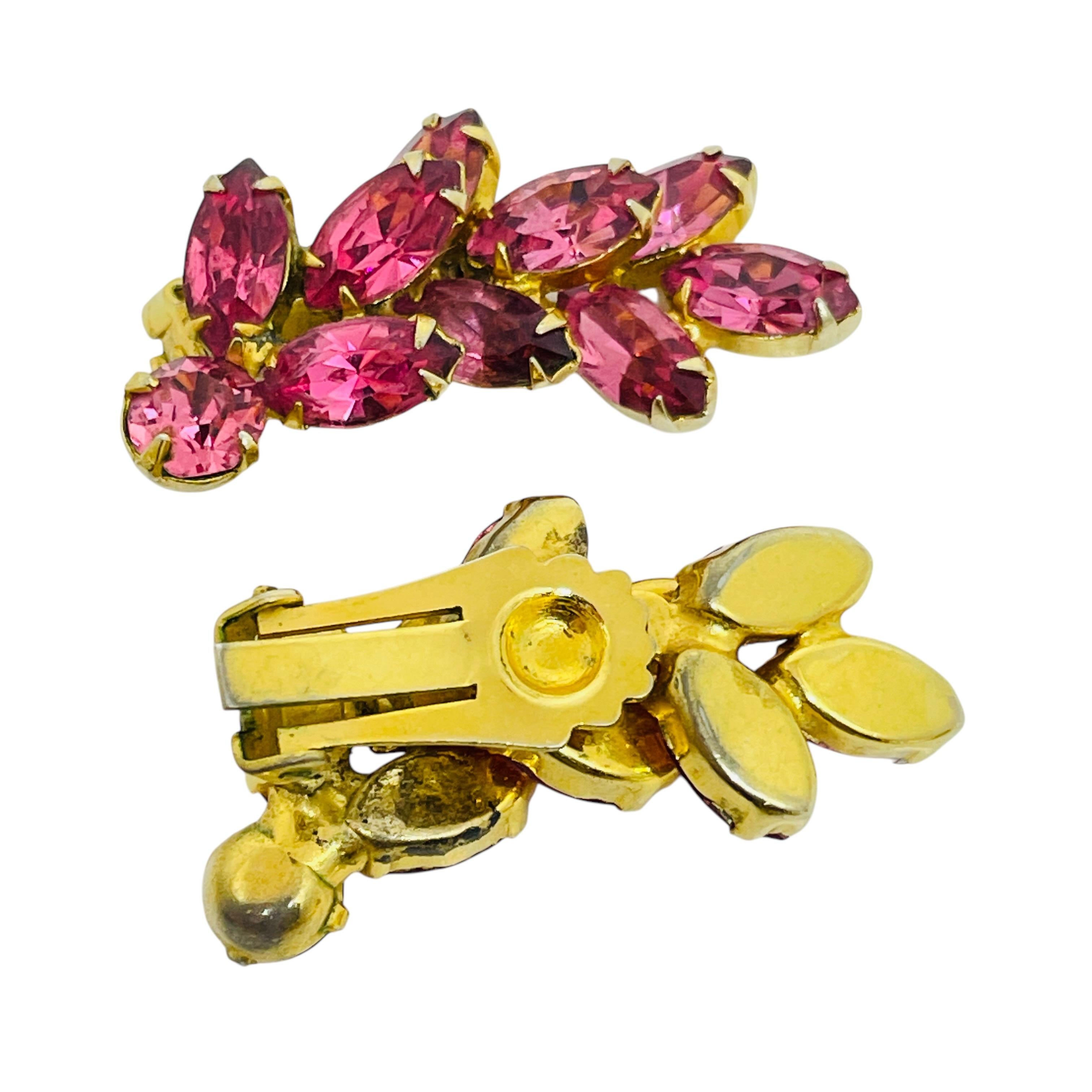 Vintage Gold Ton rosa Navette Strass Designer Clip auf Ohrringe im Zustand „Gut“ im Angebot in Palos Hills, IL