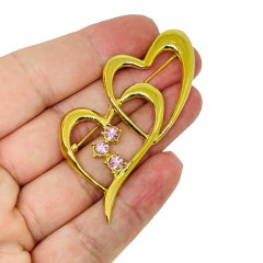 Vintage gold tone pink rhinestone heart designer brooch