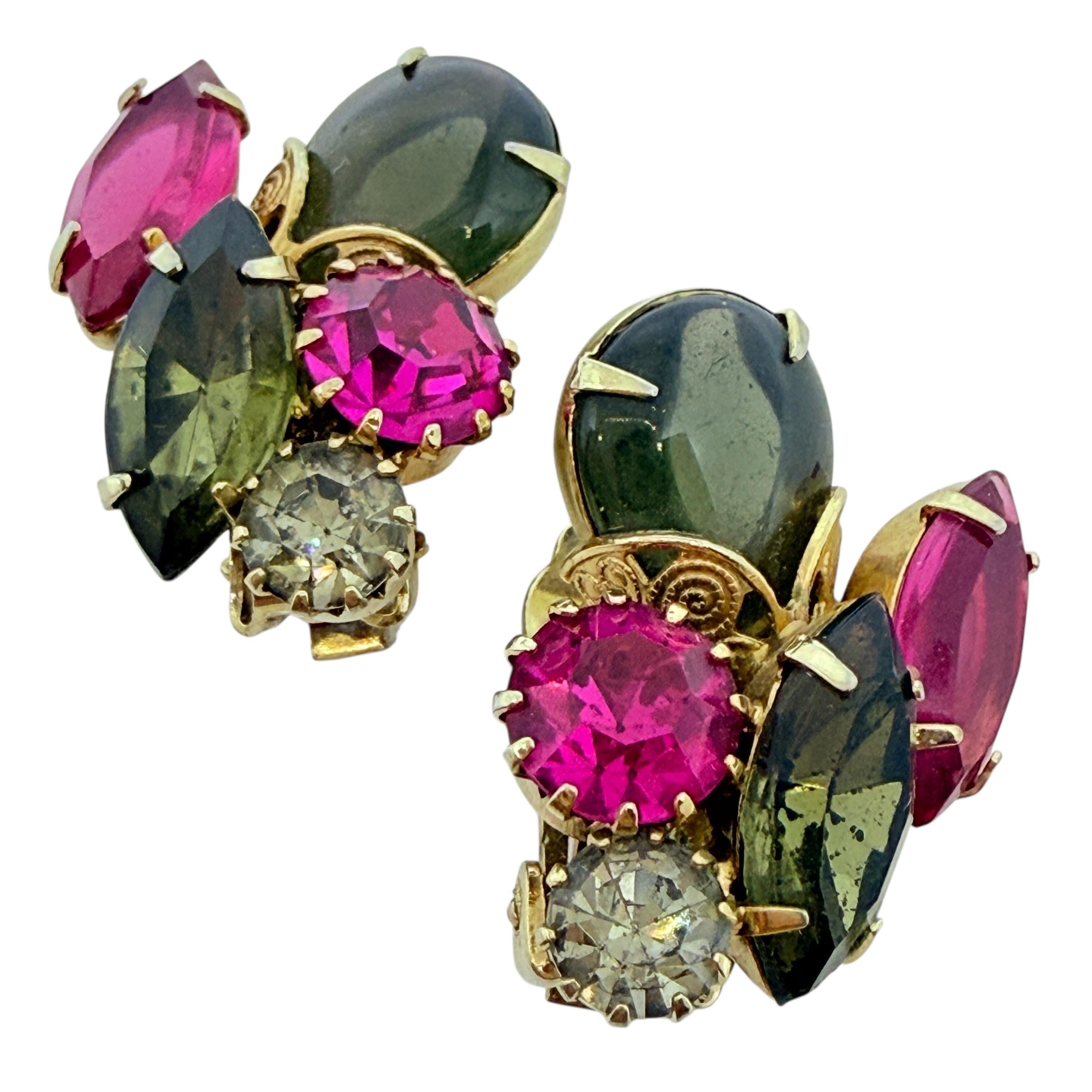 Orecchini a clip d'epoca in vetro rosa fumo rosso, tonalità oro, di design in vendita 2