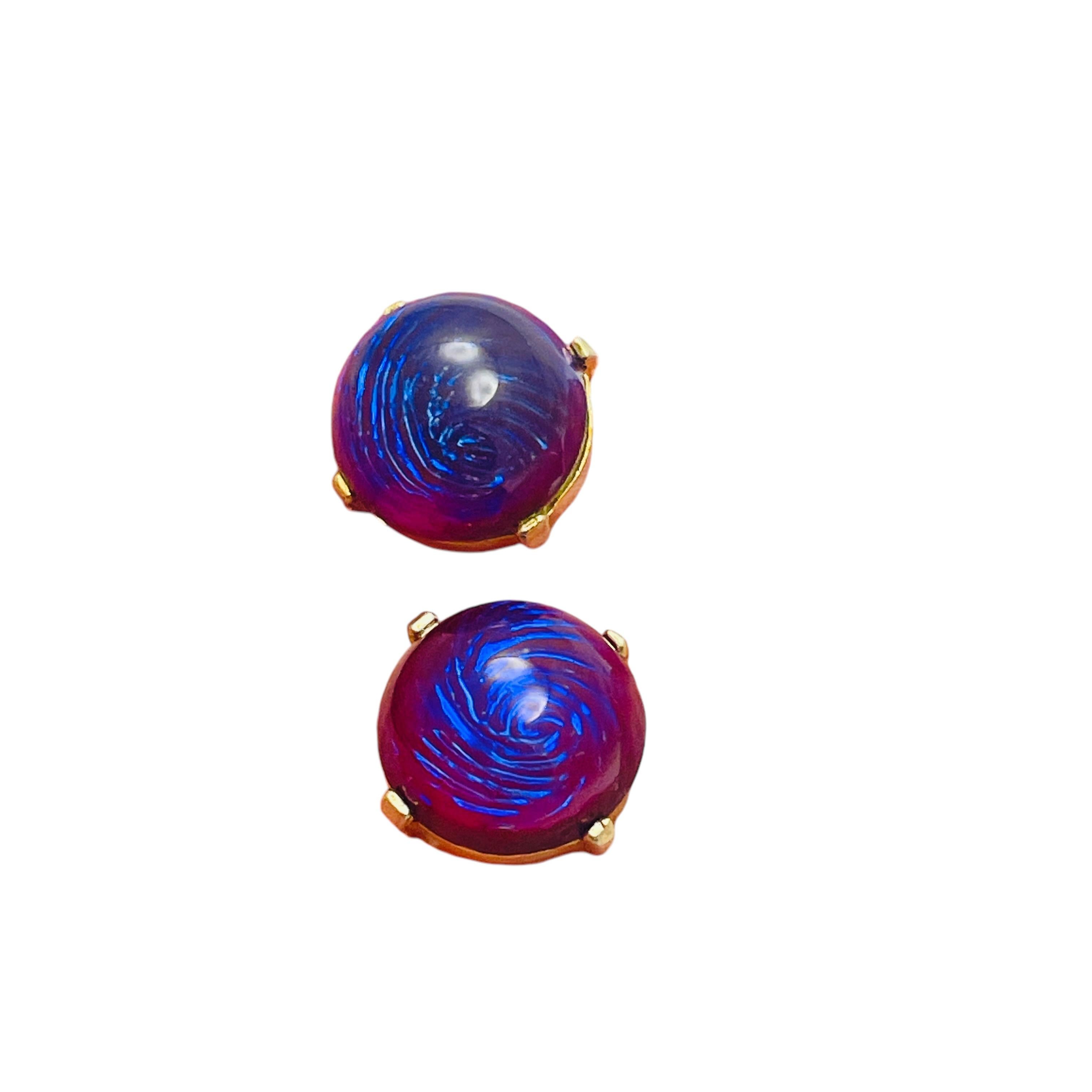 Women's Vintage gold tone purple glass designer screw back earrings For Sale