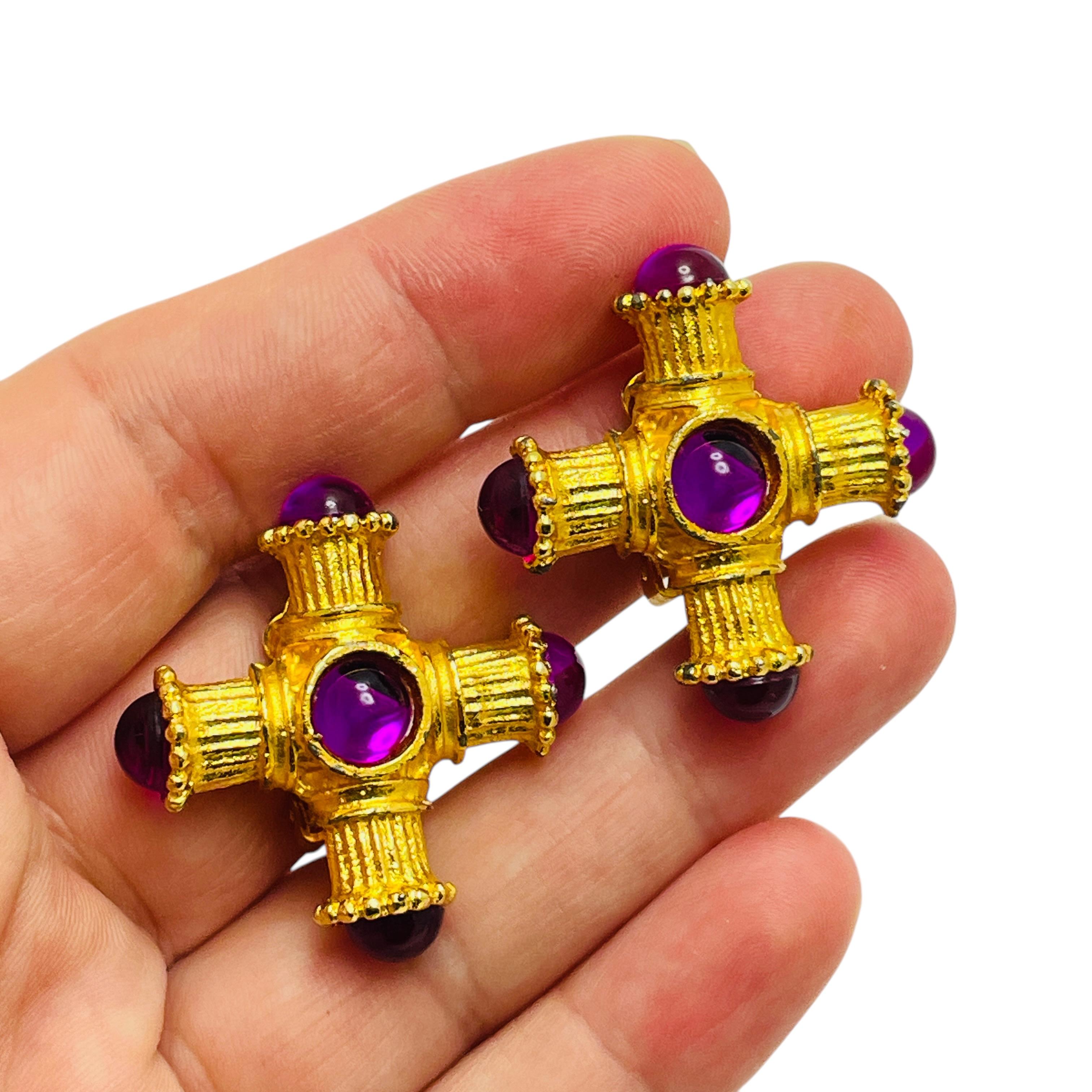 De las mujeres Pendientes vintage de clip de cristal dorado púrpura con cruz de malta de diseño de pasarela en venta