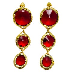 Boucles d'oreilles percées vintage en verre rouge teinté d'or