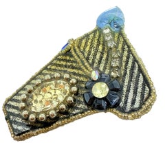 Vintage gold tone resin abstract artisan designer signed brooch