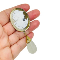 Vintage gold tone resin cameo dangle designer brooch