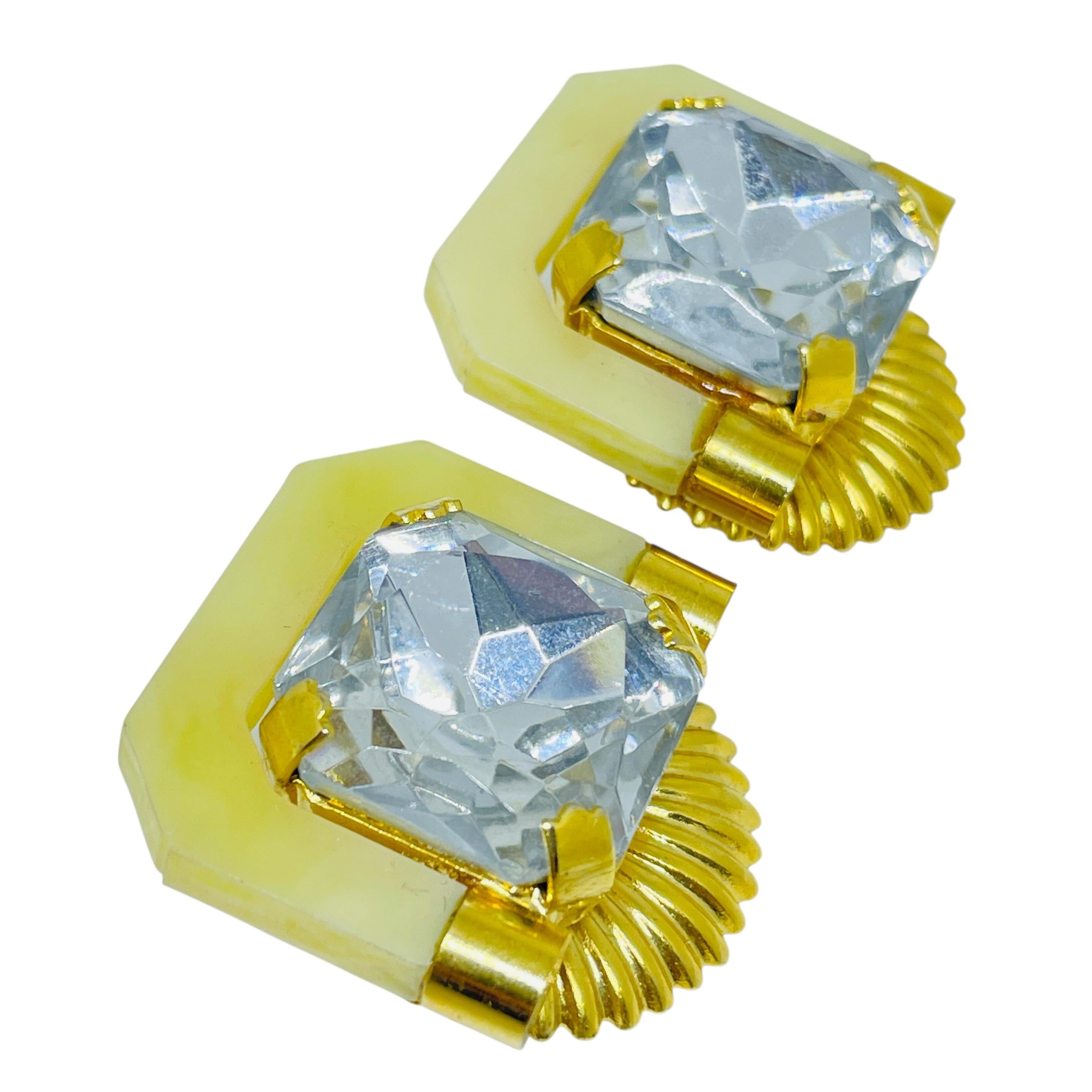 Vintage Gold Ton Harz Glas Europäischen Designer Clip auf Ohrringe für Damen oder Herren im Angebot