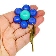 Vintage gold tone resin huge flower brooch