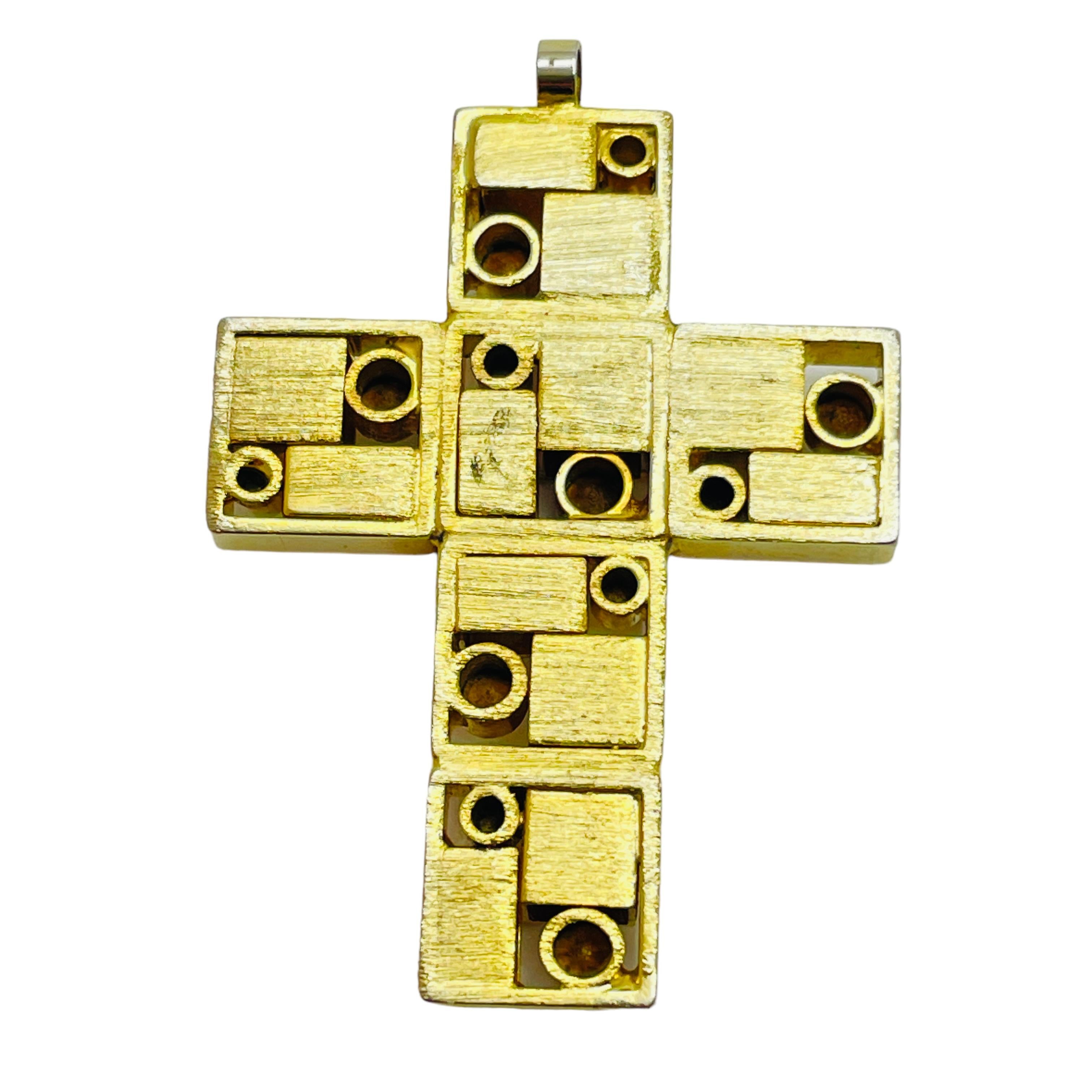 Vintage gold tone rhinestone Art Deco cross pendant In Good Condition For Sale In Palos Hills, IL