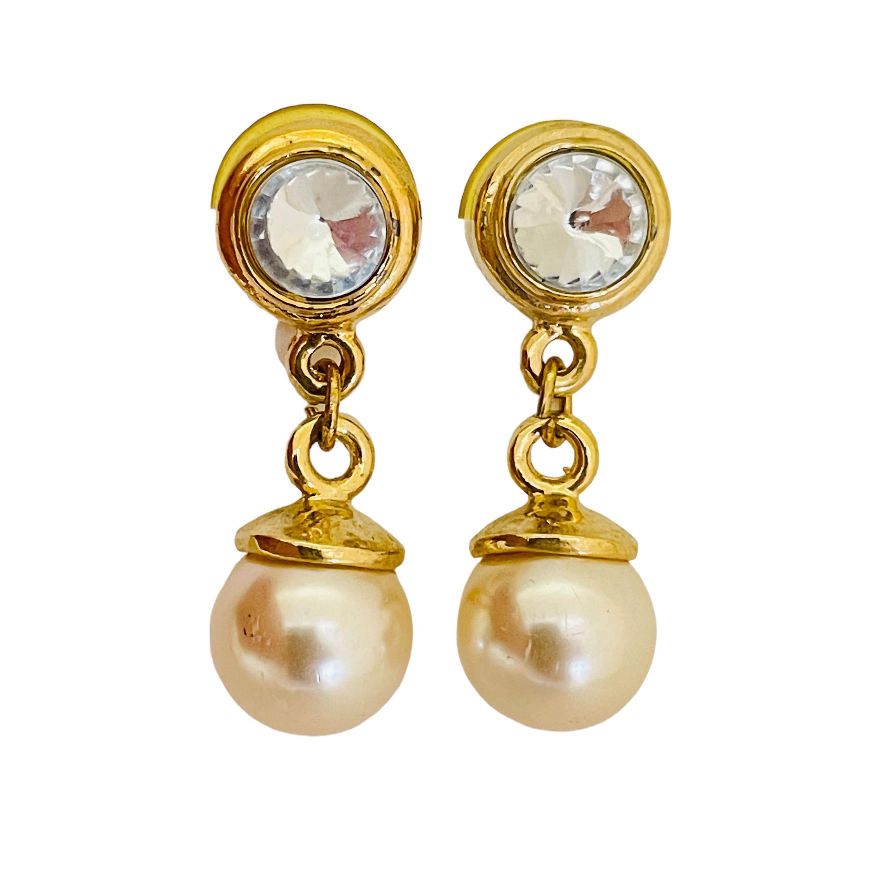 da uomo o donna Orecchini di design con strass d'epoca e perle penzolanti in tonalità oro in vendita