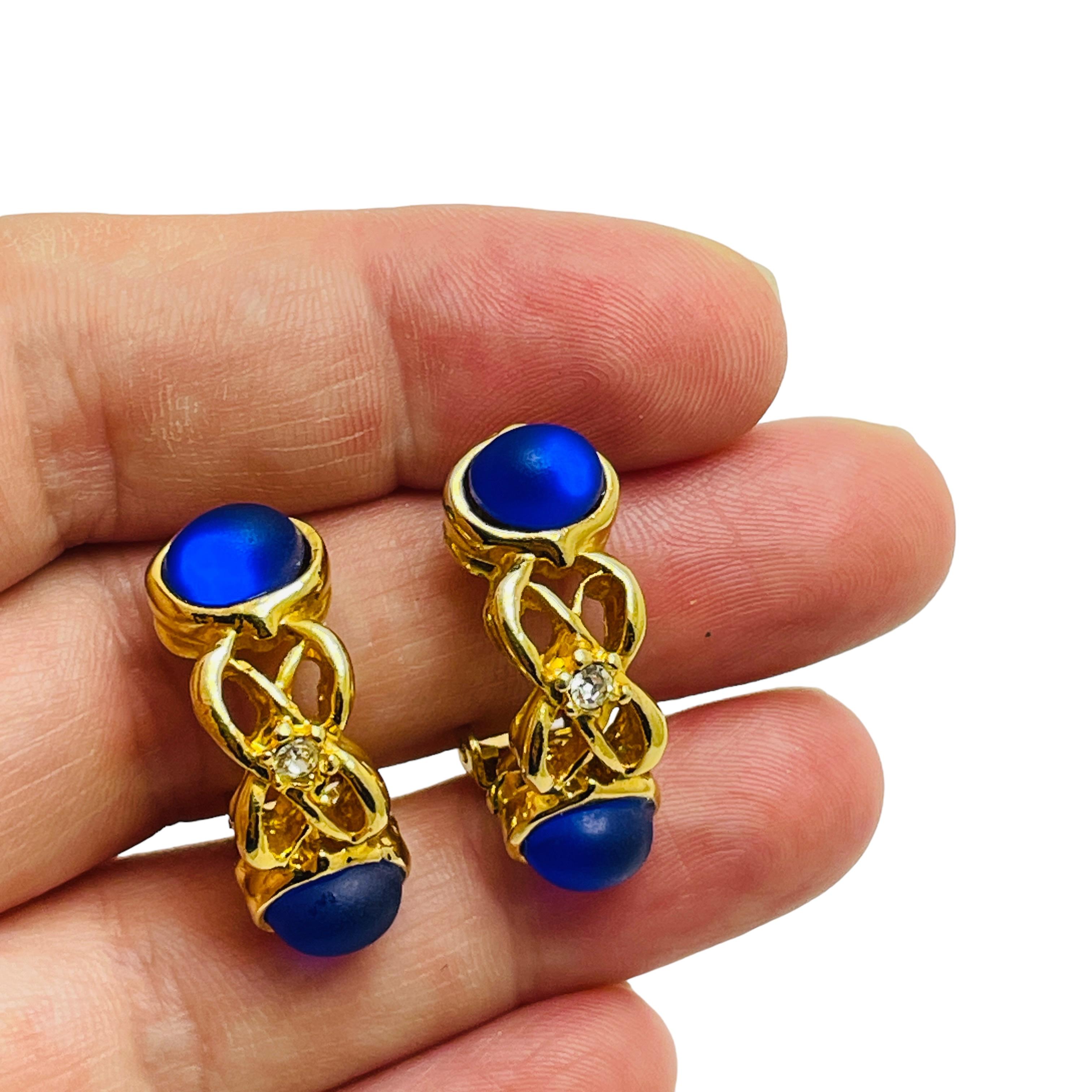 De las mujeres Pendientes de clip de diseño vintage con brillantes en tono dorado en venta
