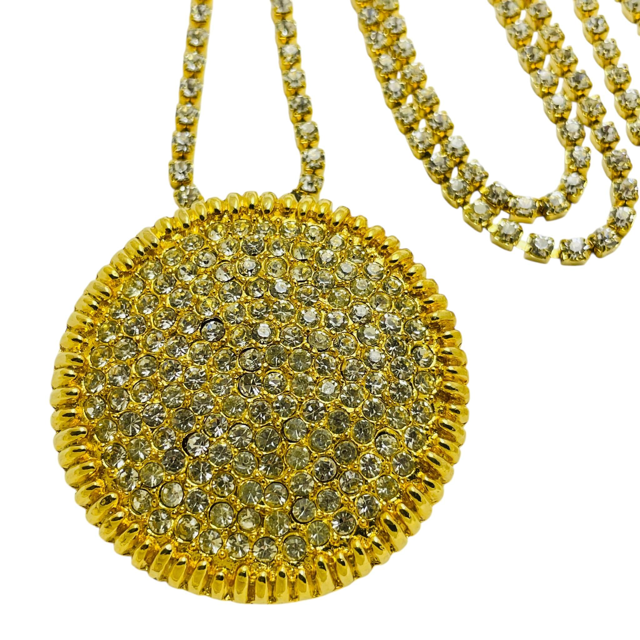 DETAILS

• unsigned 

• gold tone with rhinestones 

• vintage designer brooch / necklace

MEASUREMENTS  

• 

CONDITION

•  very good vintage condition with minimal signs of wear 

 Sku 48

❤️❤️  VINTAGE DESIGNER JEWELRY ❤️❤️

❤️❤️  ALEXANDER’S