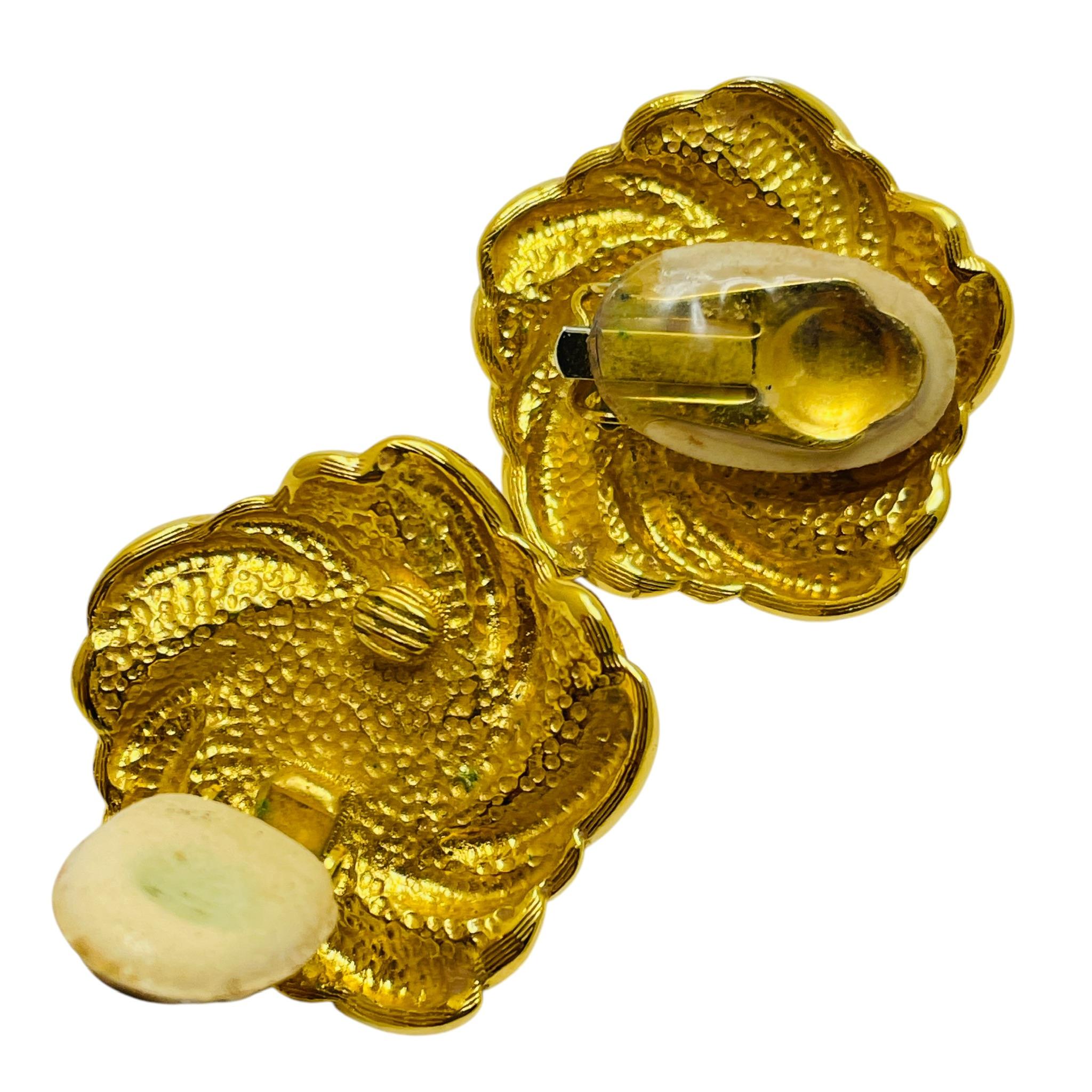 Orecchini a clip d'epoca con strass di design, in tonalità oro, per la passerella In condizioni buone in vendita a Palos Hills, IL