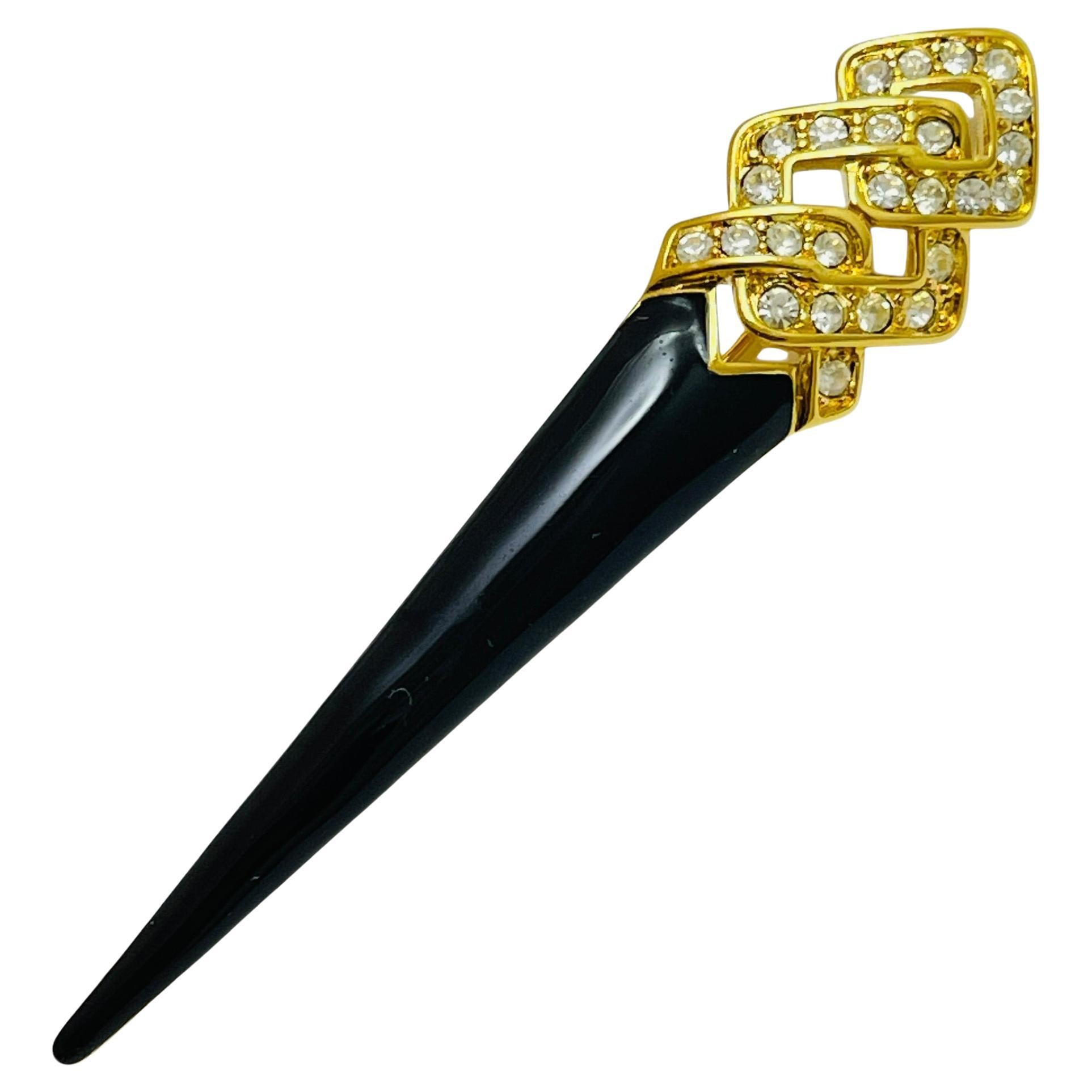 Broche vintage de diseño con esmalte y strass en tono dorado