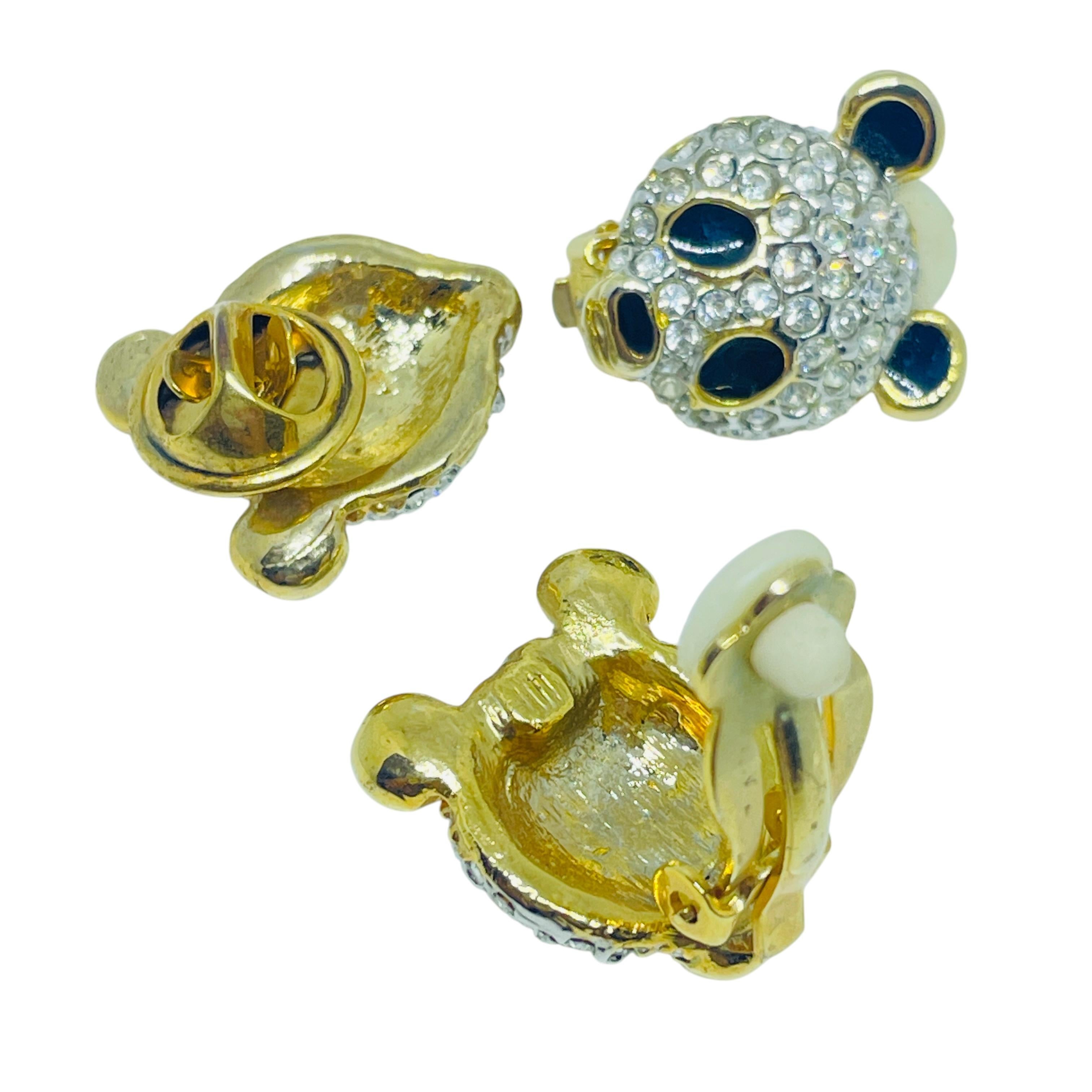 Vintage gold tone rhinestone enamel panda bear pin earrings set In Good Condition For Sale In Palos Hills, IL
