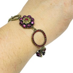 Vintage gold tone rhinestone glass toggle clasp designer bracelet