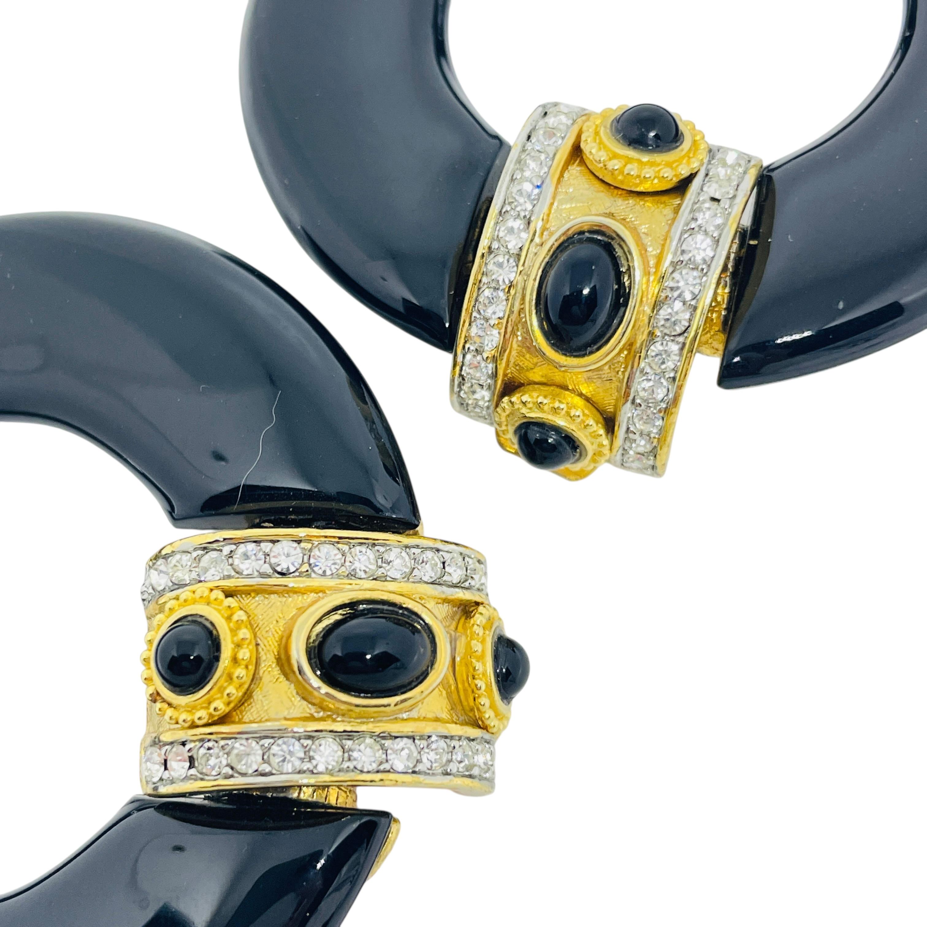 Women's or Men's Vintage gold tone rhinestones black resin door knocker 80's clip on earrings For Sale