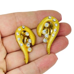 Boucles d'oreilles à clip vintage avec strass et ton or