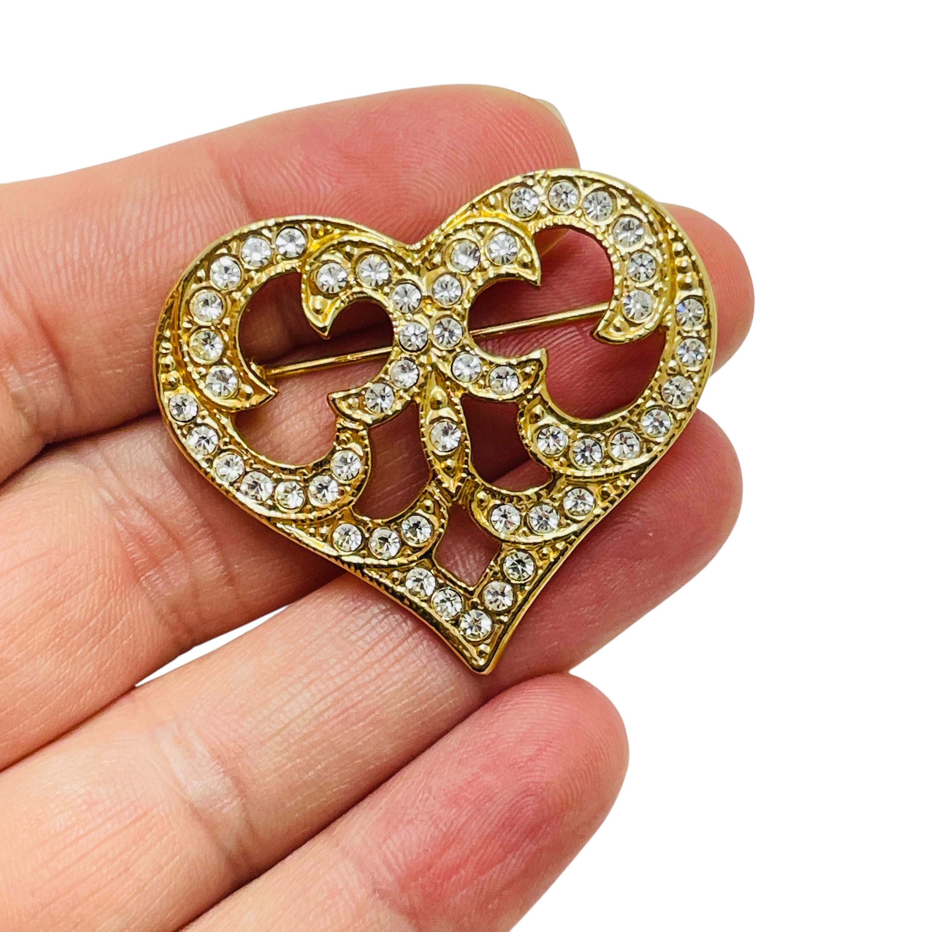 Women's Vintage gold tone rhinestones heart designer brooch For Sale