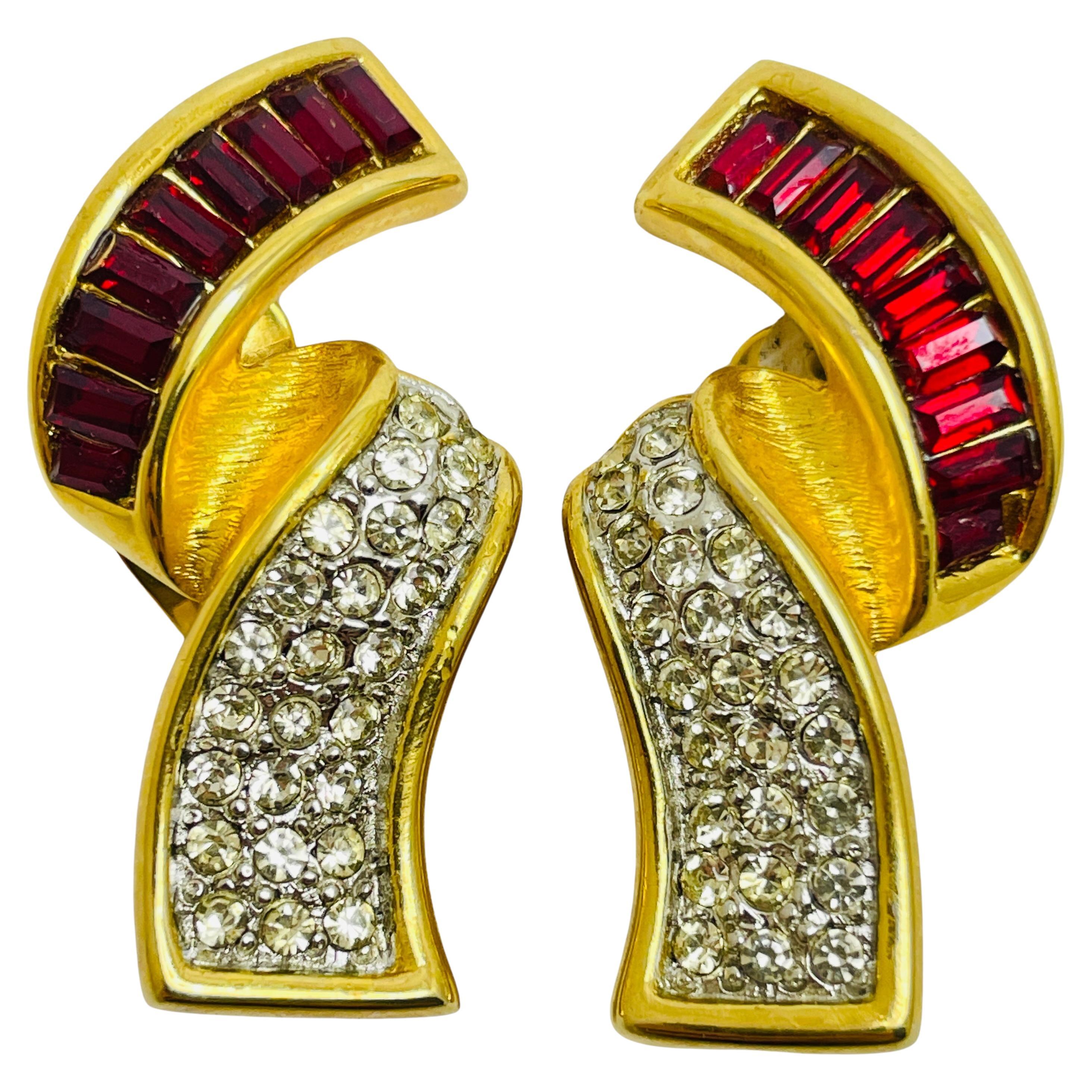 Vintage gold tone ruby red rhinestones designer runway clip on earrings
