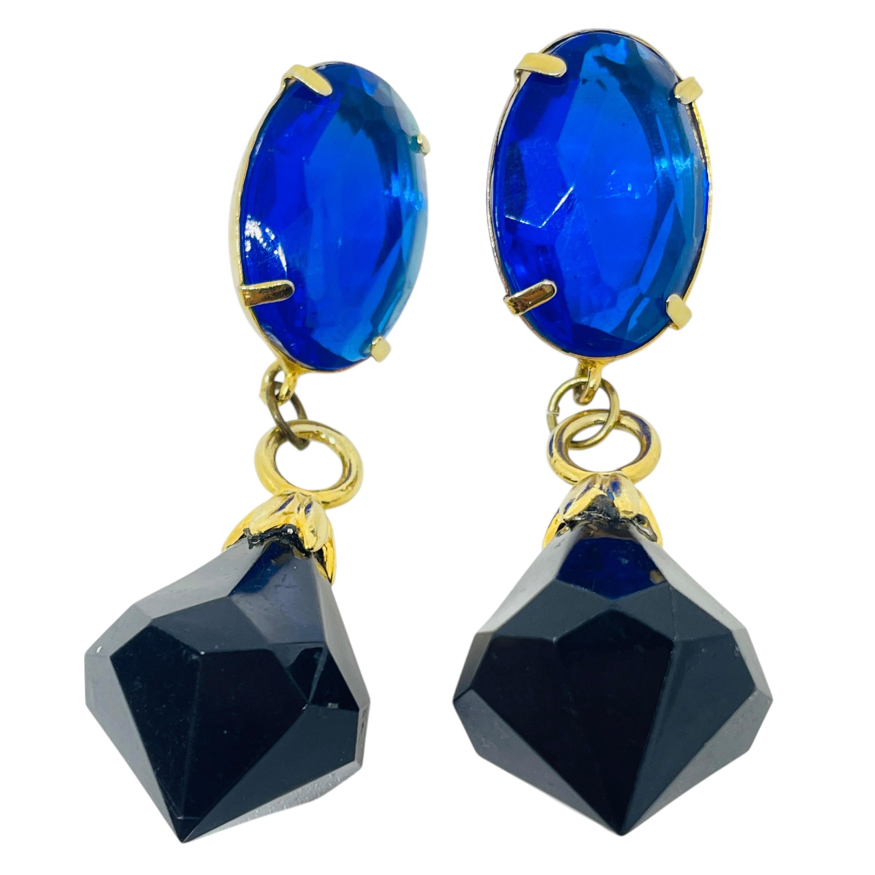 Vintage Gold Ton Saphir blau schwarz Harz durchbohrt baumeln Ohrringe im Angebot 1