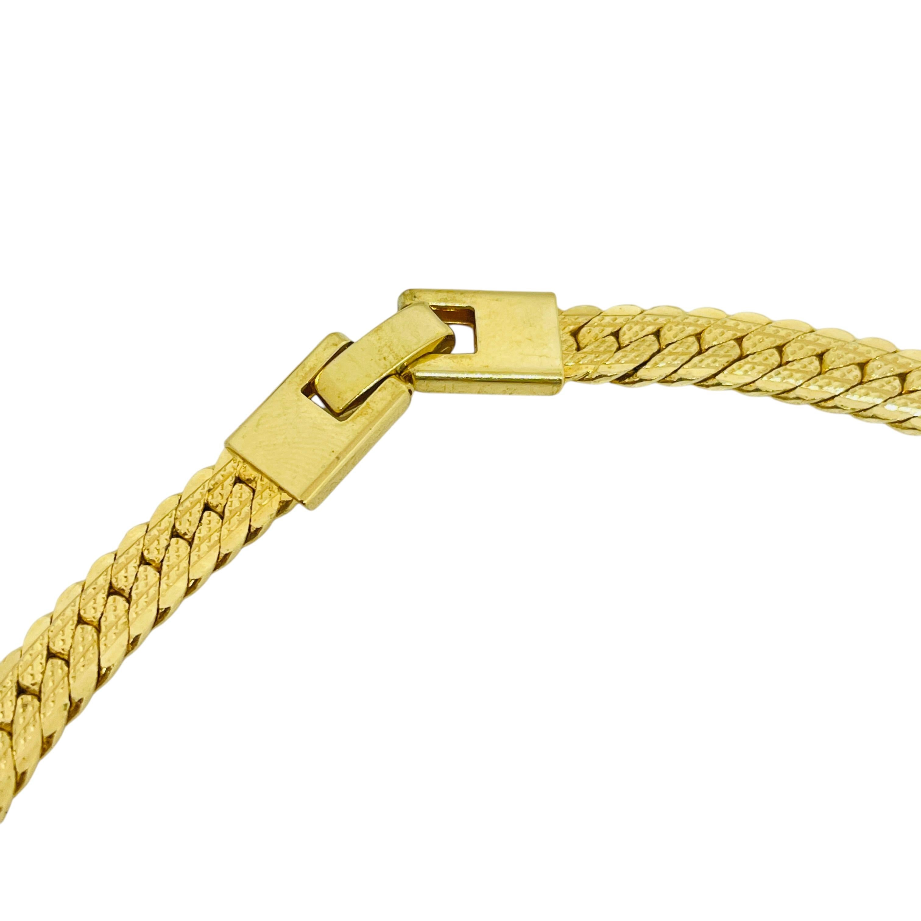 Donna Collana vintage con catena a serpente in tono dorato in vendita