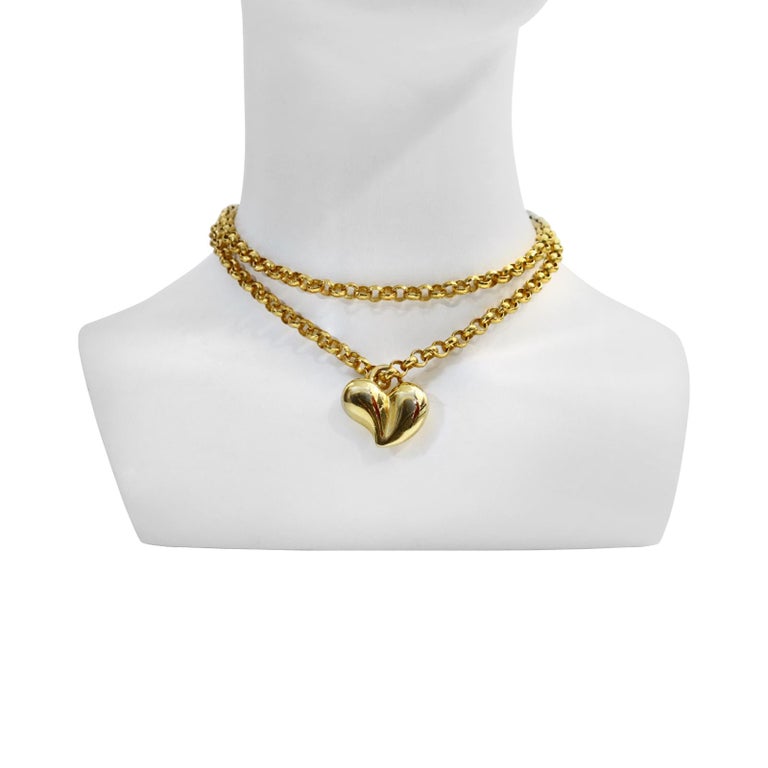Contemporary Vintage Gold Tone Solid Heart on Link Toggle Chain Necklace For Sale