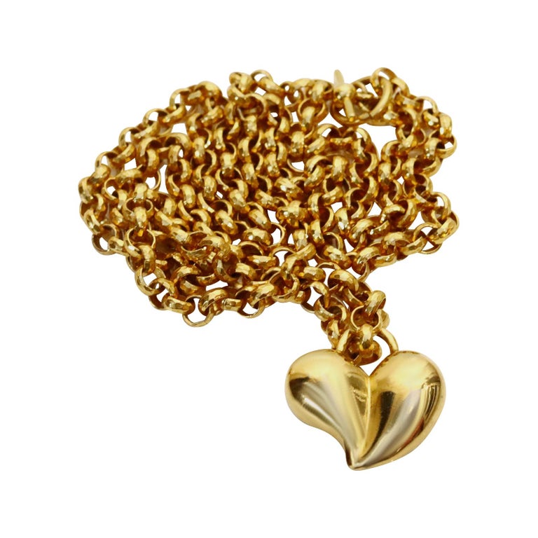 Vintage Gold Tone Solid Heart on Link Toggle Chain Necklace For Sale 4