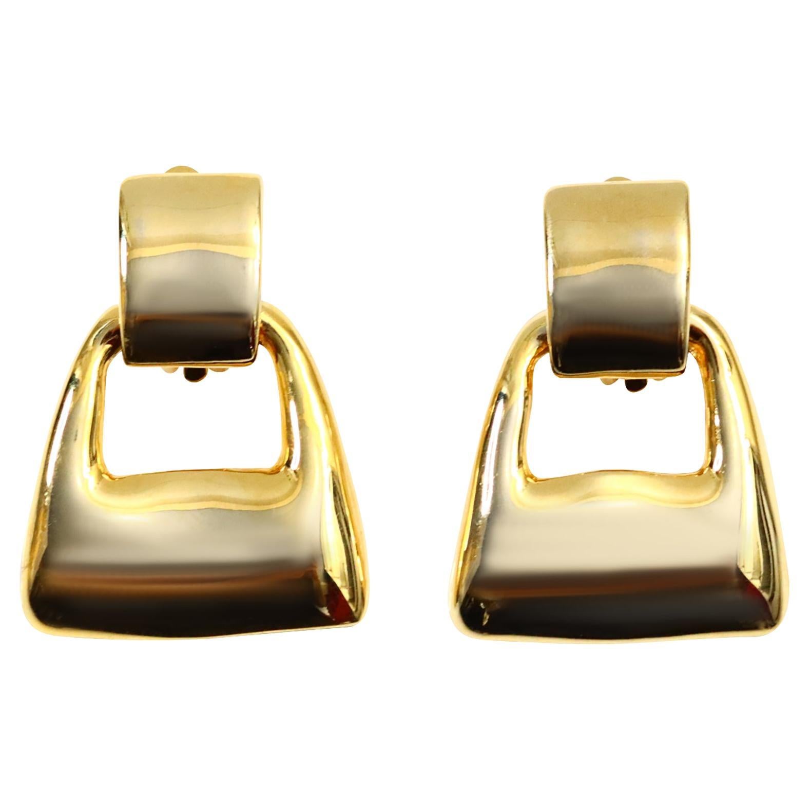 Pendientes colgantes cuadrados vintage en tono dorado Circa años 80