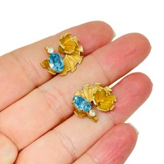 Vintage gold tone topaz glass designer screw back earrings