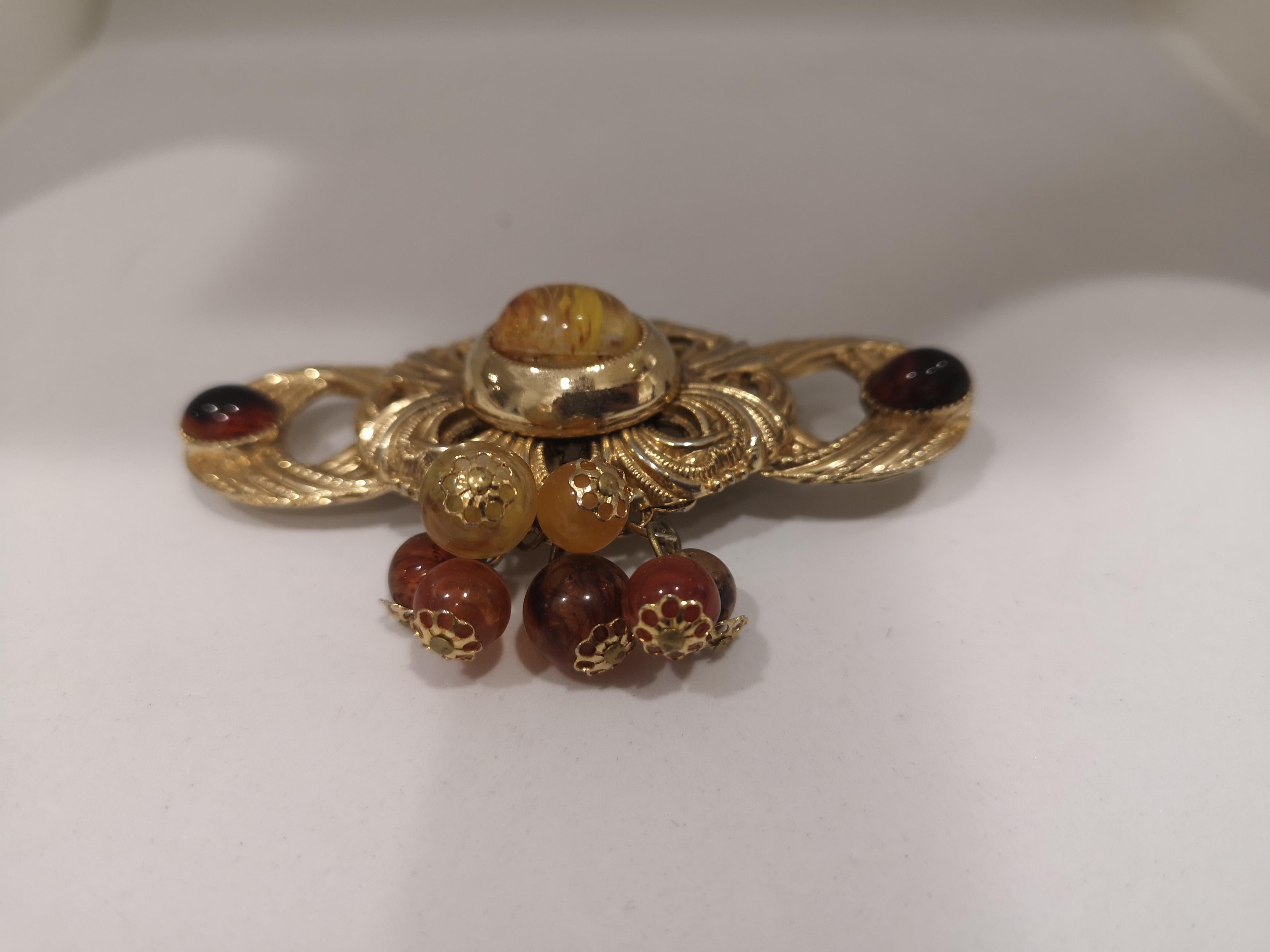 Women's or Men's Vintage gold tone with amber stones brooch For Sale