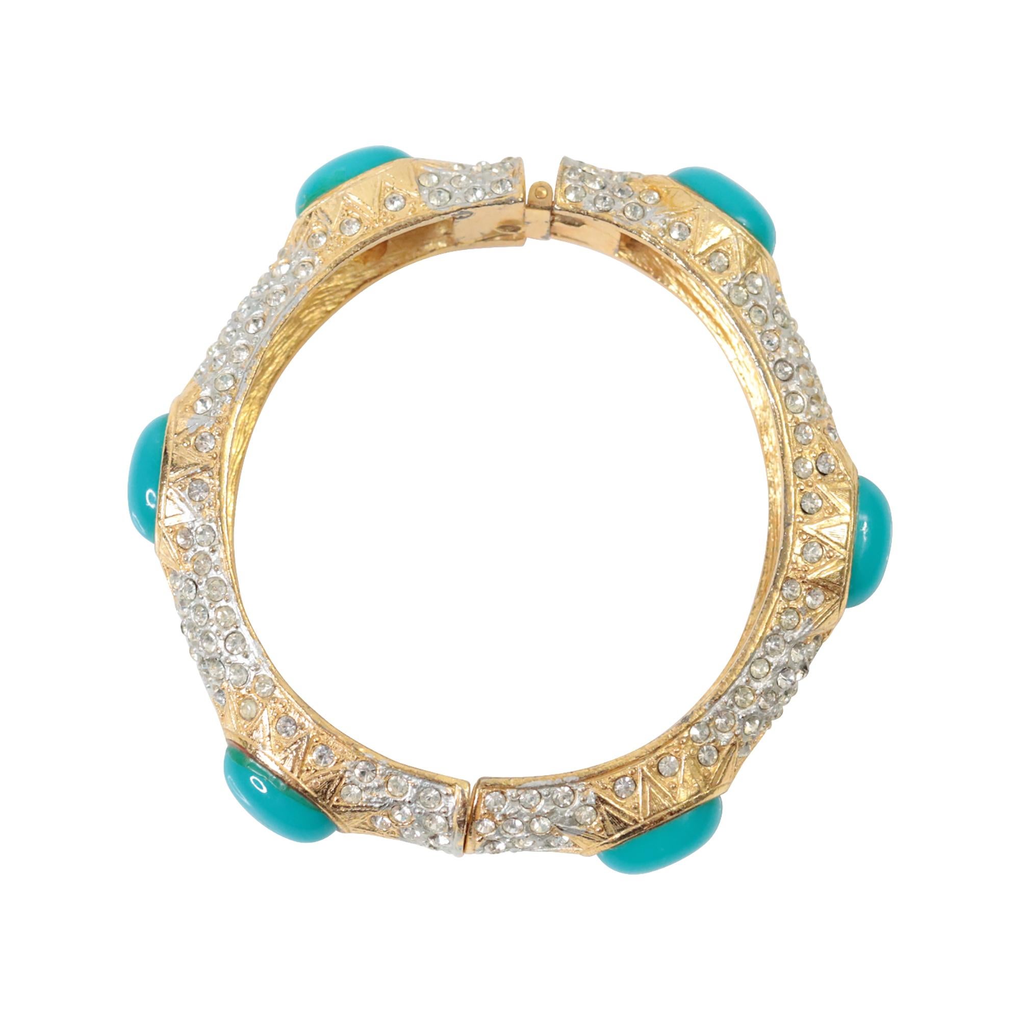 Pulsera vintage dorada con turquesa de imitación y diamantes Circa años 80 Moderno en venta
