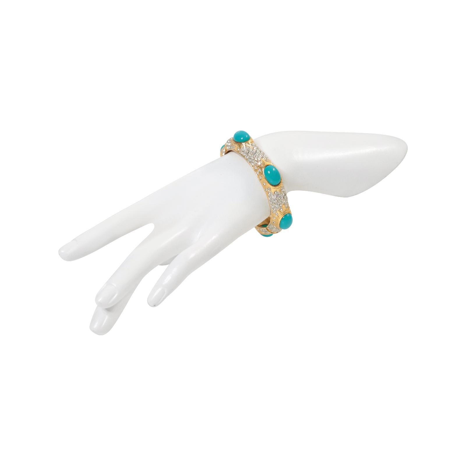 Femenino o masculino Pulsera vintage dorada con turquesa de imitación y diamantes Circa años 80 en venta